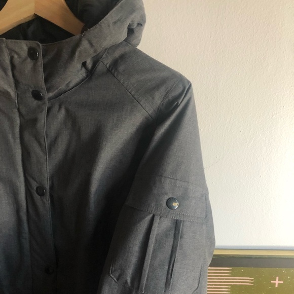 Eddie Bauer waterproof Down Parka - Picture 8 of 9